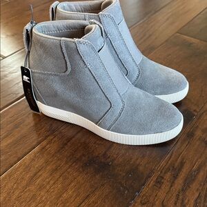 SOREL Out N About Pull on Cozy Wedge Waterproof Booties gray sz 5 NWT
